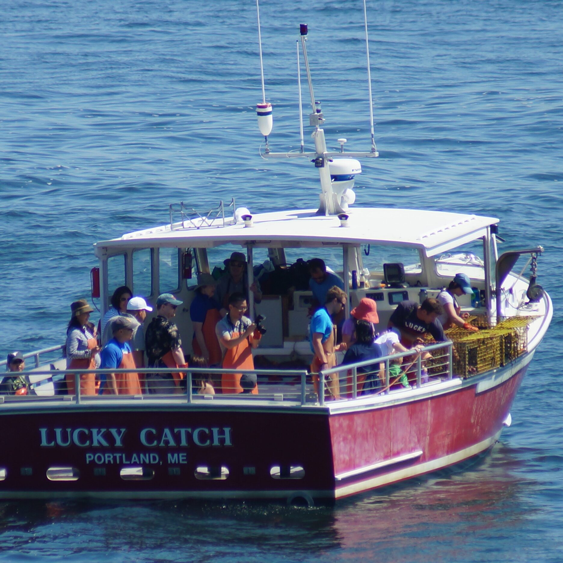 lucky catch cruises services